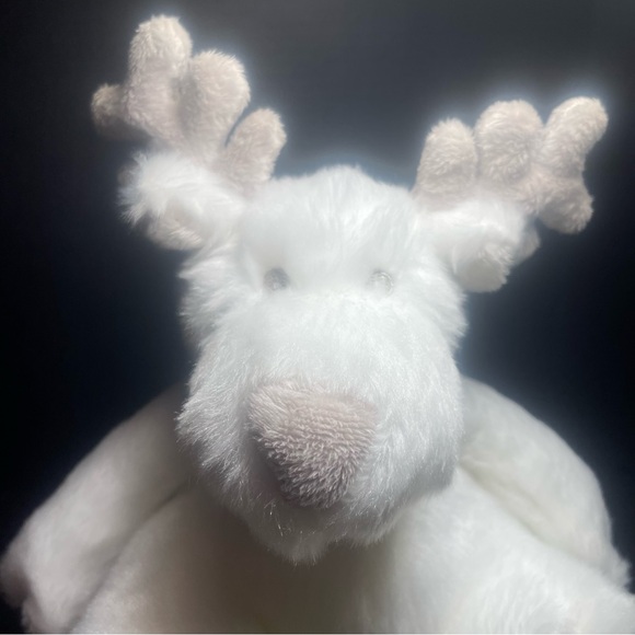 BNWT Bath and Body Works white/cream plush reindeer - Picture 10 of 10